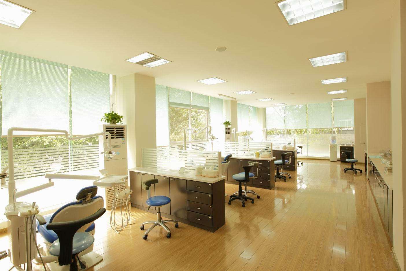 國務(wù)院：診所可跨省連鎖 只辦一張證！