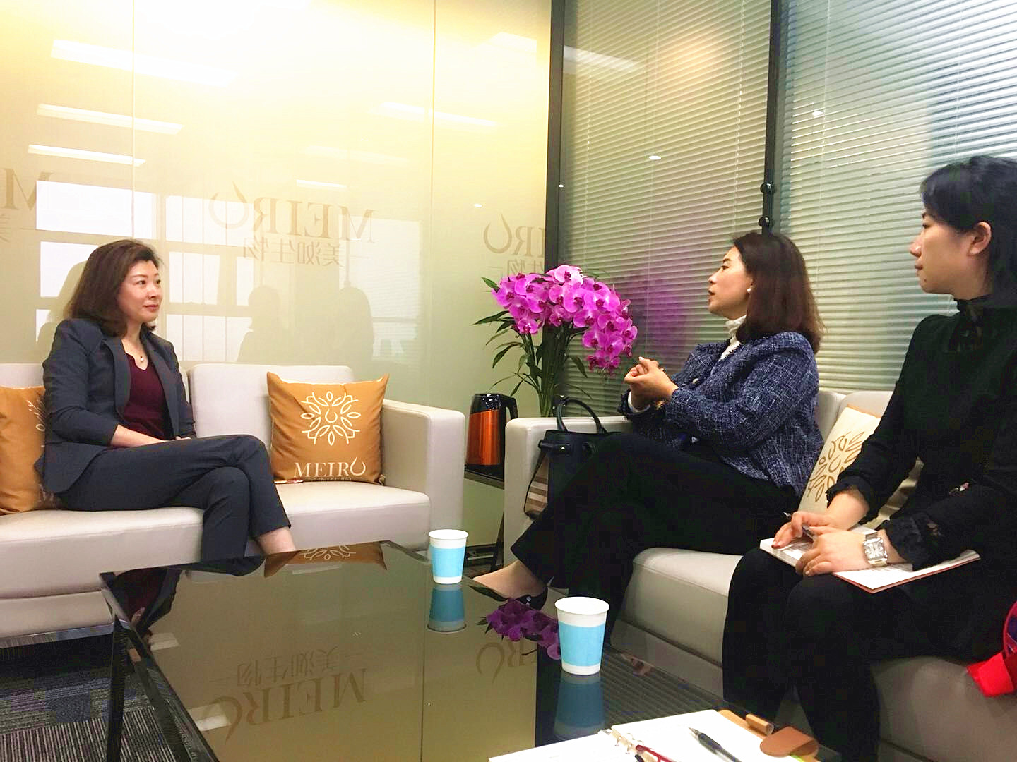 東信醫(yī)藥集團牽手融智家庭社區(qū)指導(dǎo)中心，達成公益項目合作意向